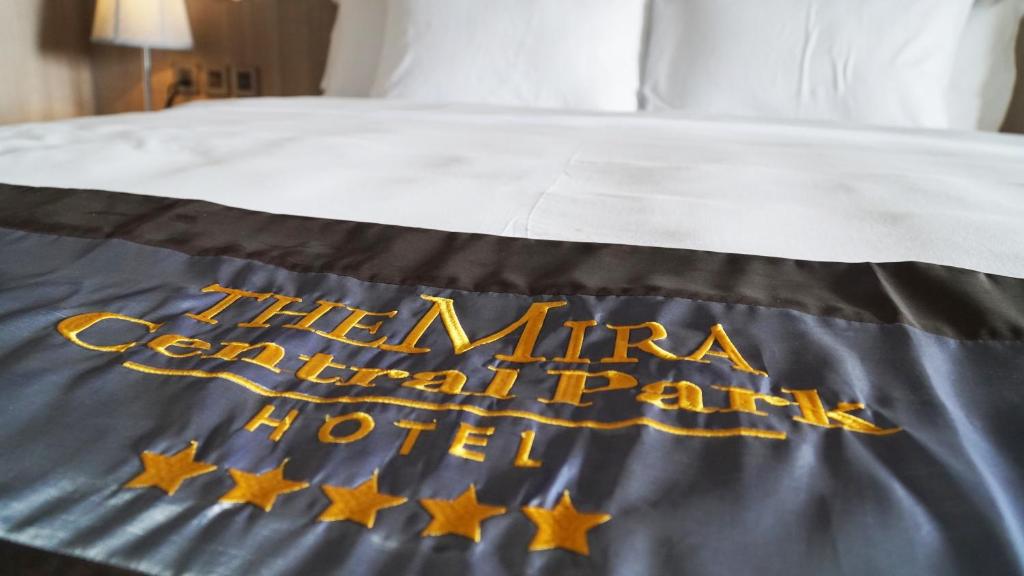 Сьюит (Presidence Suite with City View - Free Minibar), The Mira Central Park Hotel