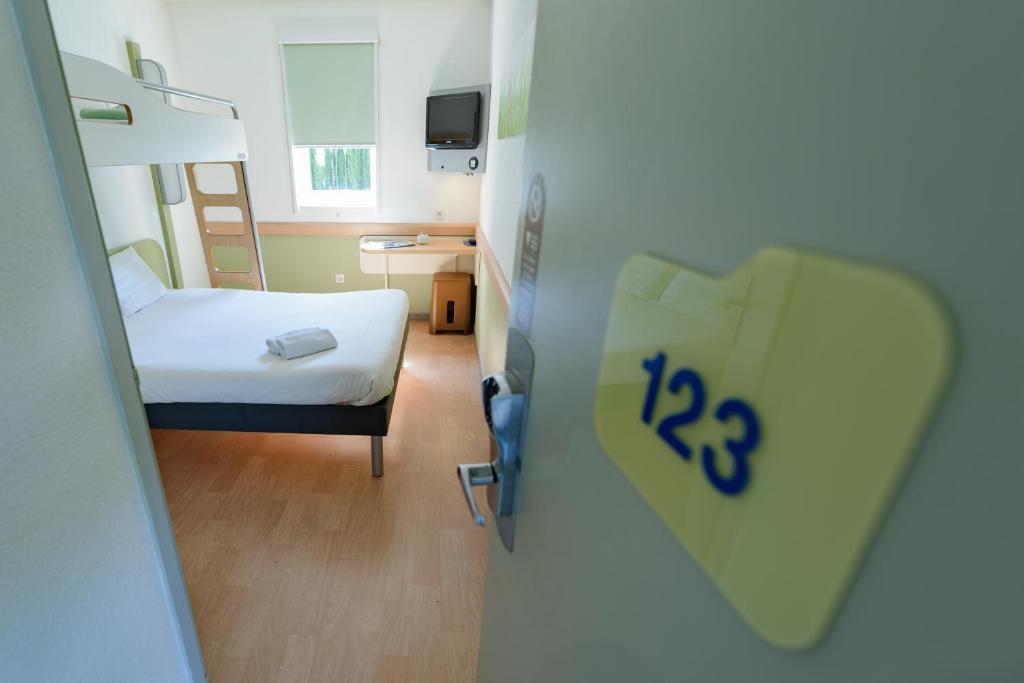 Ibis Budget Avignon Nord photo 3