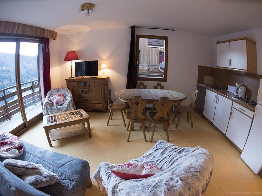 VAUJANYLOCATIONS - Chalet De Marie photo 2