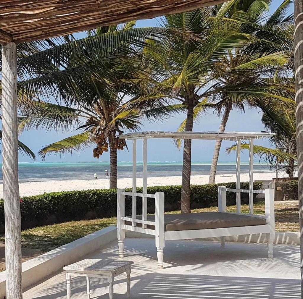 Life Resort St. Thomas Royal Palm photo 4