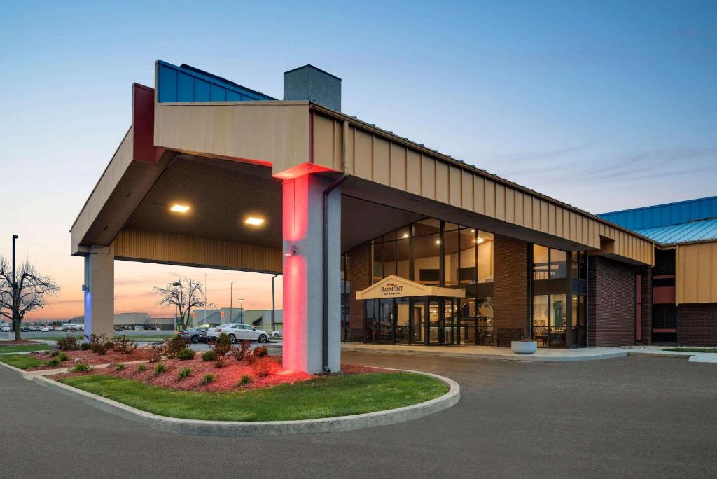 Baymont by Wyndham Muncie Near Ball State University photo 1