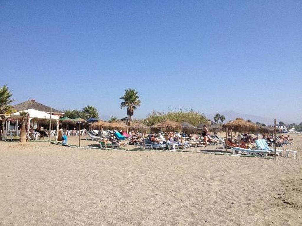 Stunning Penthouse Just Footsteps Away from Estepona's Beaches photo 4