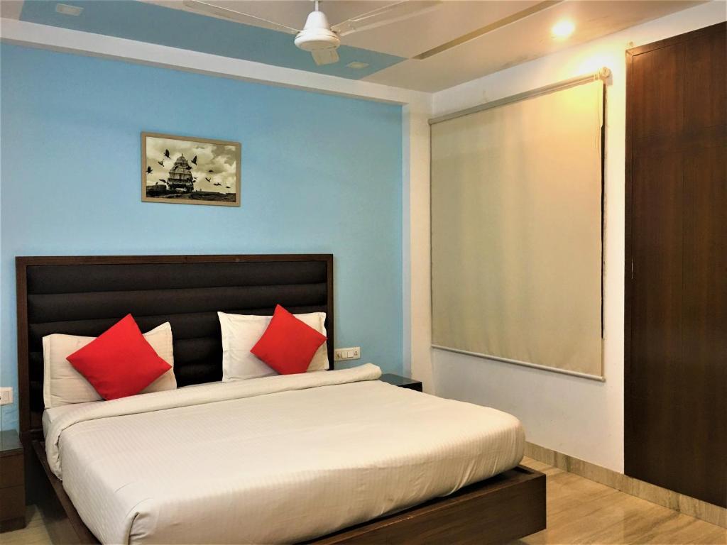 Двухместный (Улучшенный двухместный номер с 1 кроватью), Downtown Travelodge