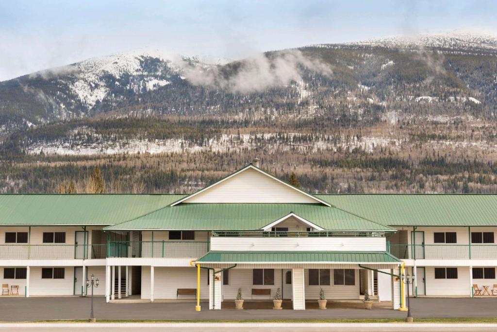 Travelodge by Wyndham McBride photo 1
