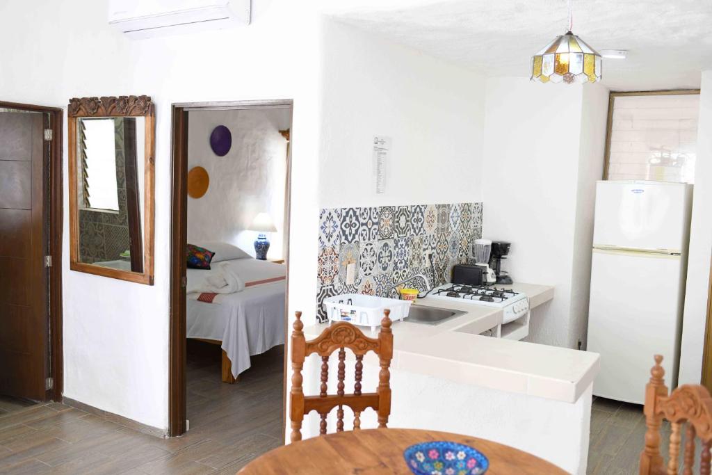 Сьюит (Полулюкс), Hacienda Vallarta Suites en Playa los Muertos - SOLO ADULTOS