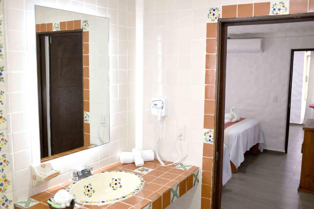 Сьюит (Fiendly Suite), Hacienda Vallarta Suites en Playa los Muertos - SOLO ADULTOS