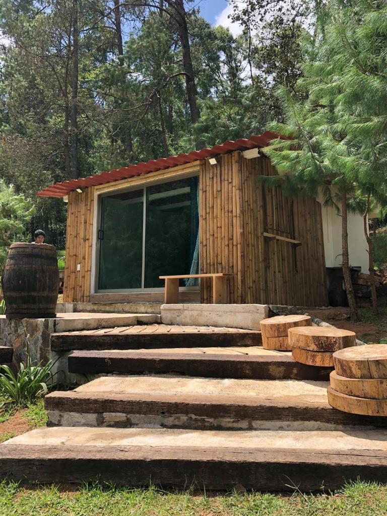 Cabaña romántica en el bosque!
