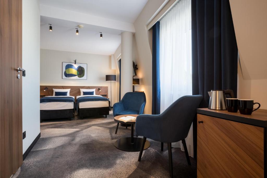 Семейный (Полулюкс «Премиум»), Ascot Hotel