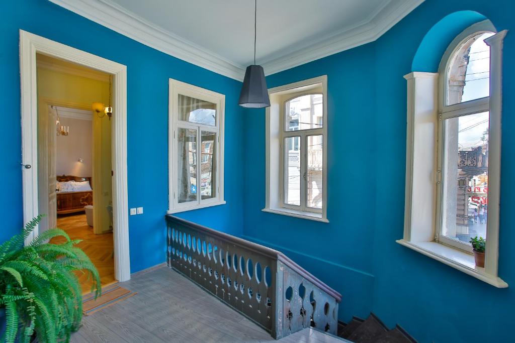 Entire apartment hosted by Keti photo 3