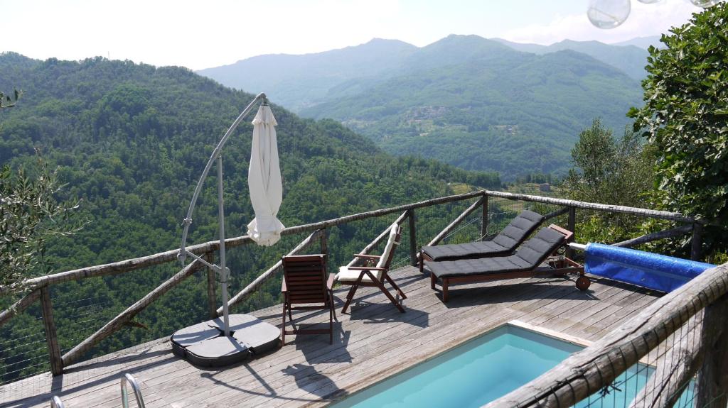 piscina con vista photo 4