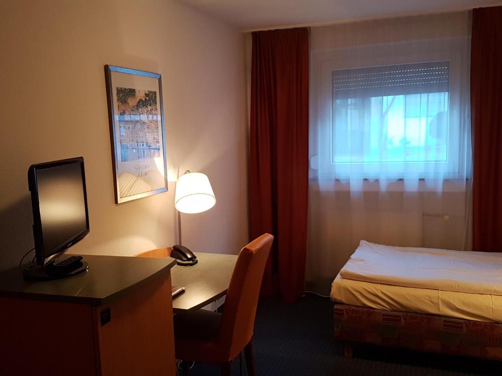 Одноместный (Одноместный номер эконом-класса), City Hotel Stuttgart