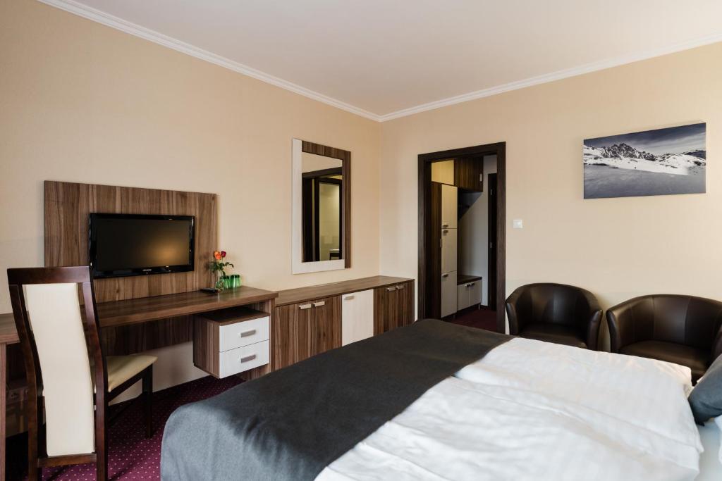 Двухместный (Двухместный номер Делюкс с 1 кроватью и балконом), Hotel Menhard