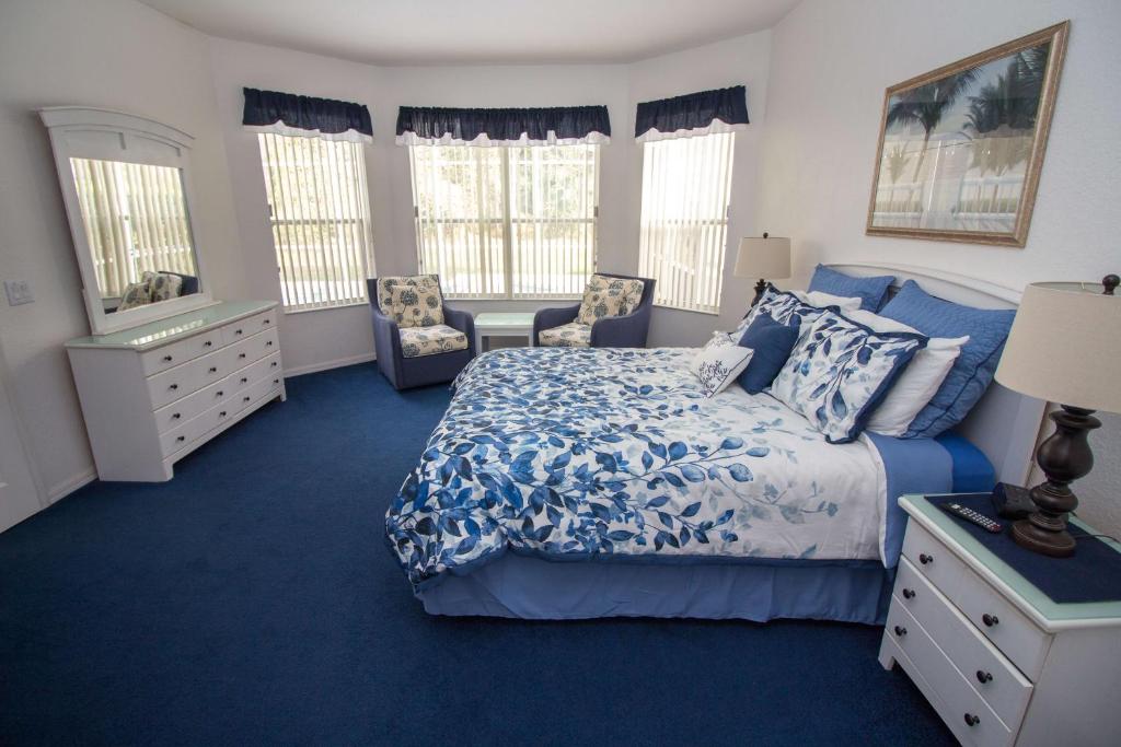 Two Master Suites with Huge Pool Golf Community photo 2