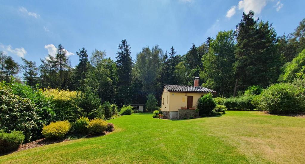 Garden cottage U lesa pod Radyní