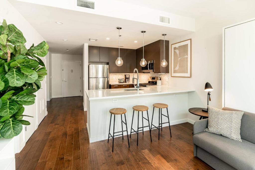 Kislak 601 1BR Penthouse with Stunning Rooftop Terrace image