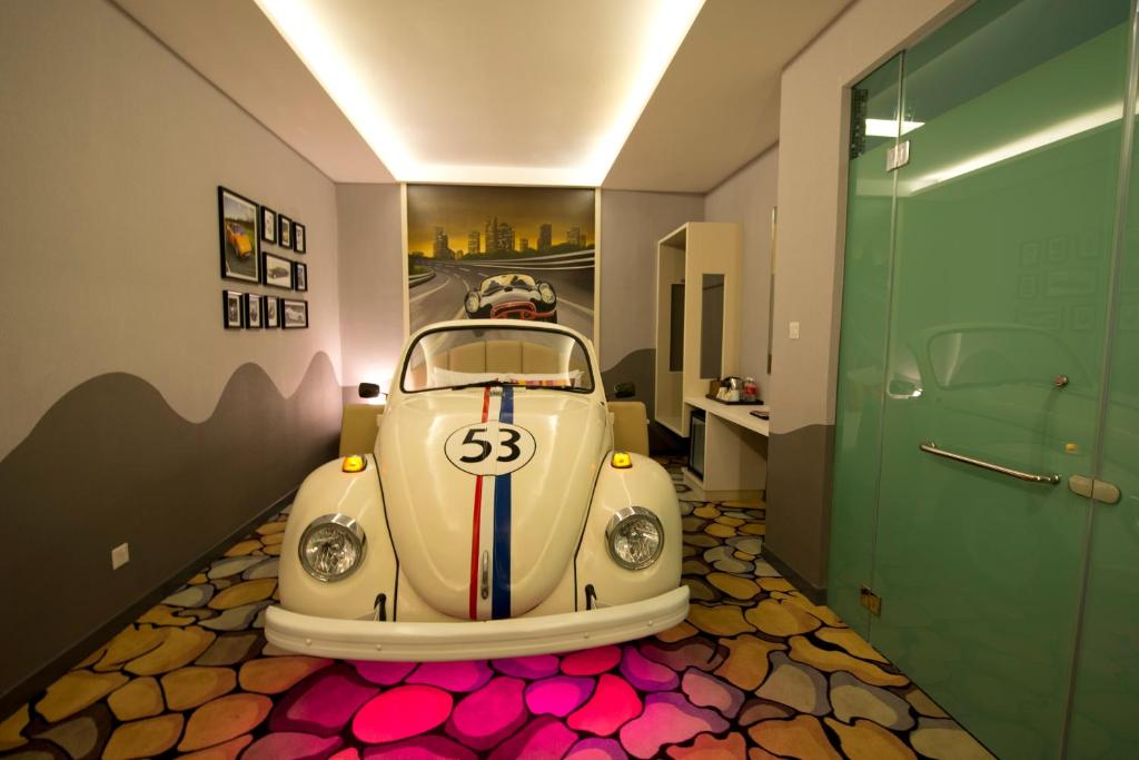 Сьюит (Theme Premier), Greystone Boutique Hotel