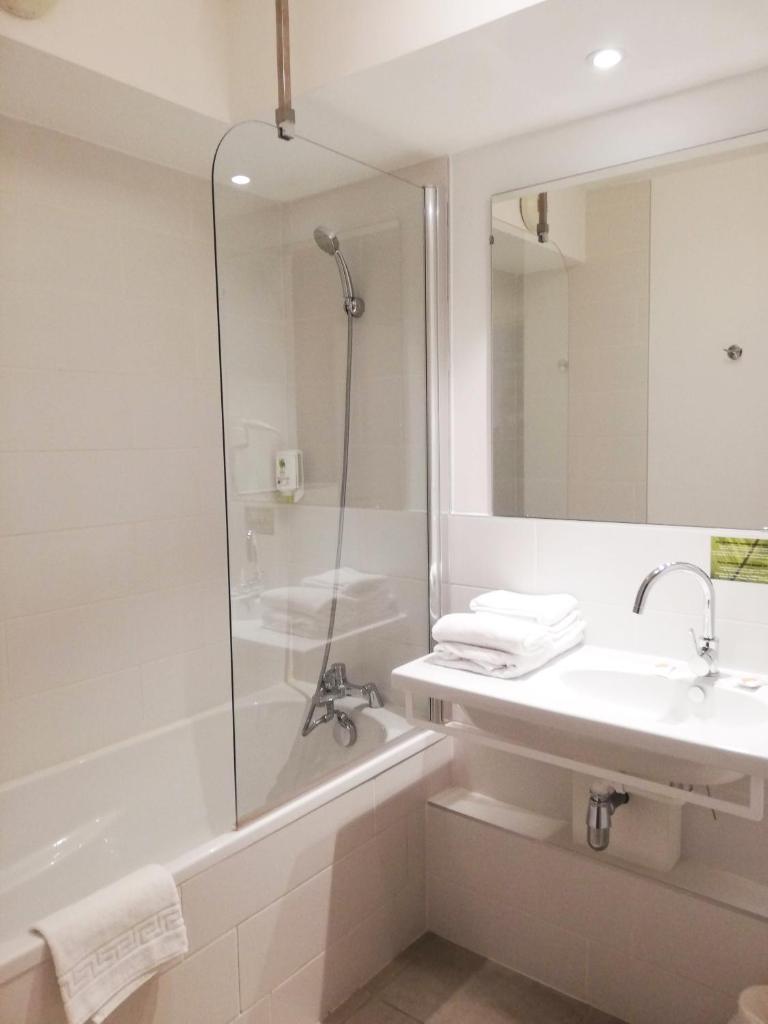 Студио (Двухместный номер-студио с 2 отдельными кроватями), Appart'hotel Victoria Garden Pau