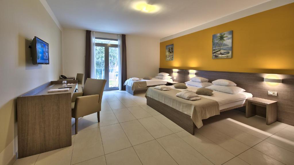 Crvena Luka Resort photo 2