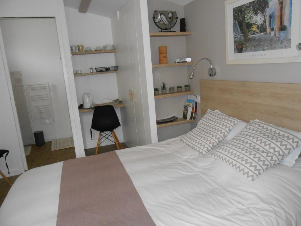 chambre hôte avec piscine - La Vialatte photo 1