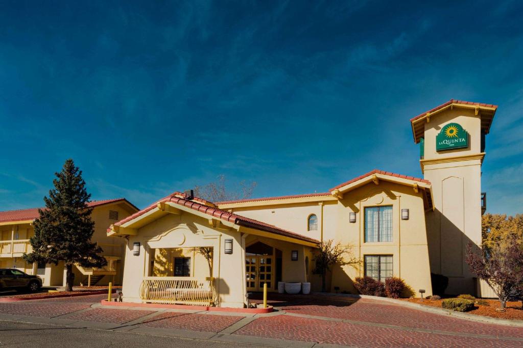 La Quinta Inn by Wyndham Farmington image