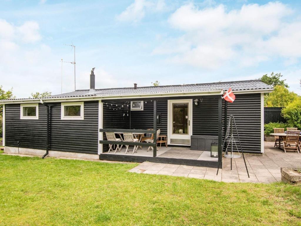 9 person holiday home in Alling bro