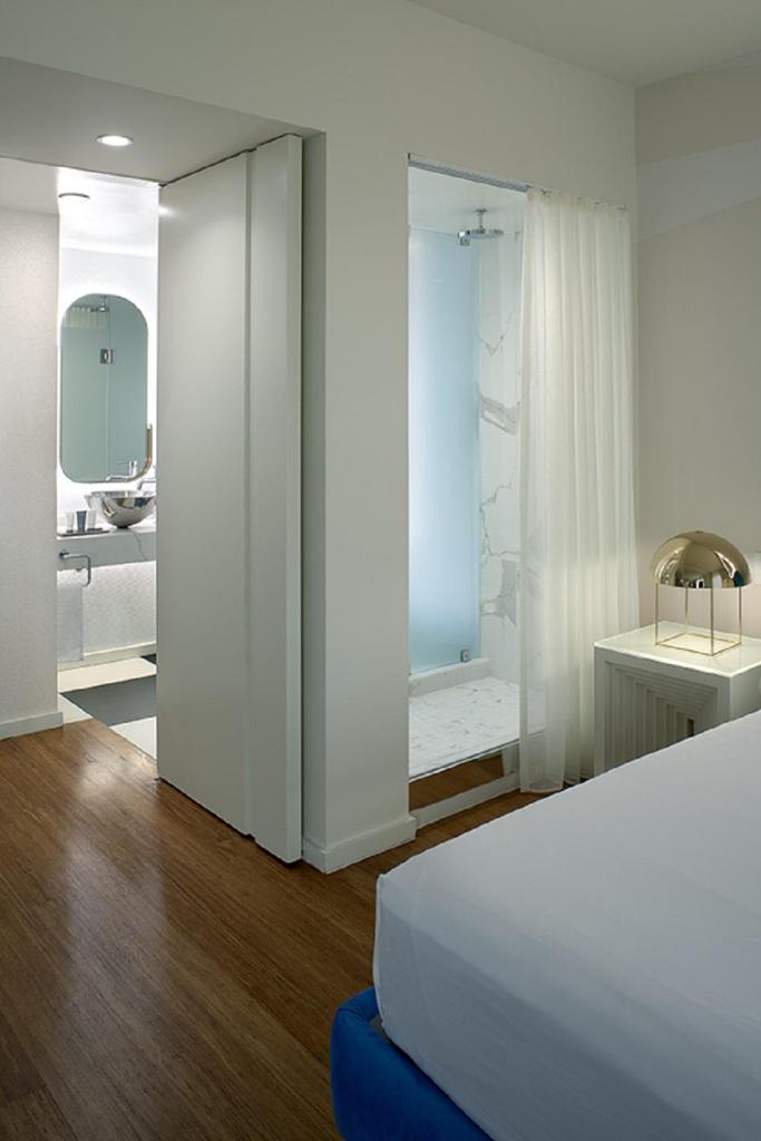 Сьюит (Суперлюкс-студио), Mondrian Los Angeles in West Hollywood