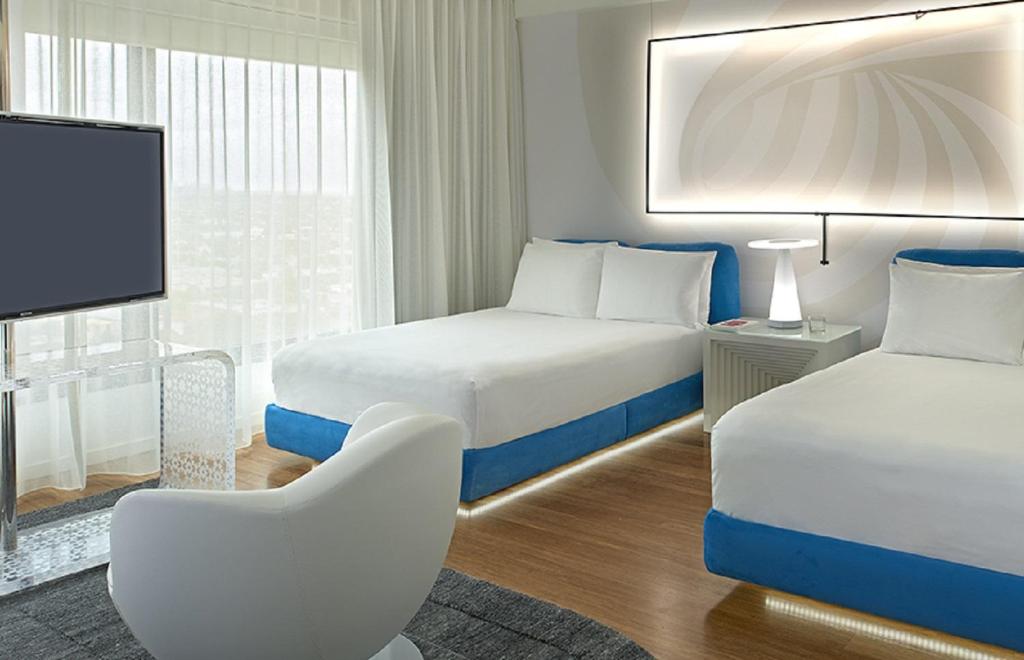 Двухместный (Люкс-студио с 2 двуспальными кроватями), Mondrian Los Angeles in West Hollywood