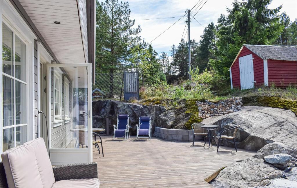 Amazing Home In Tvedestrand With 4 Bedrooms And Internet photo 2
