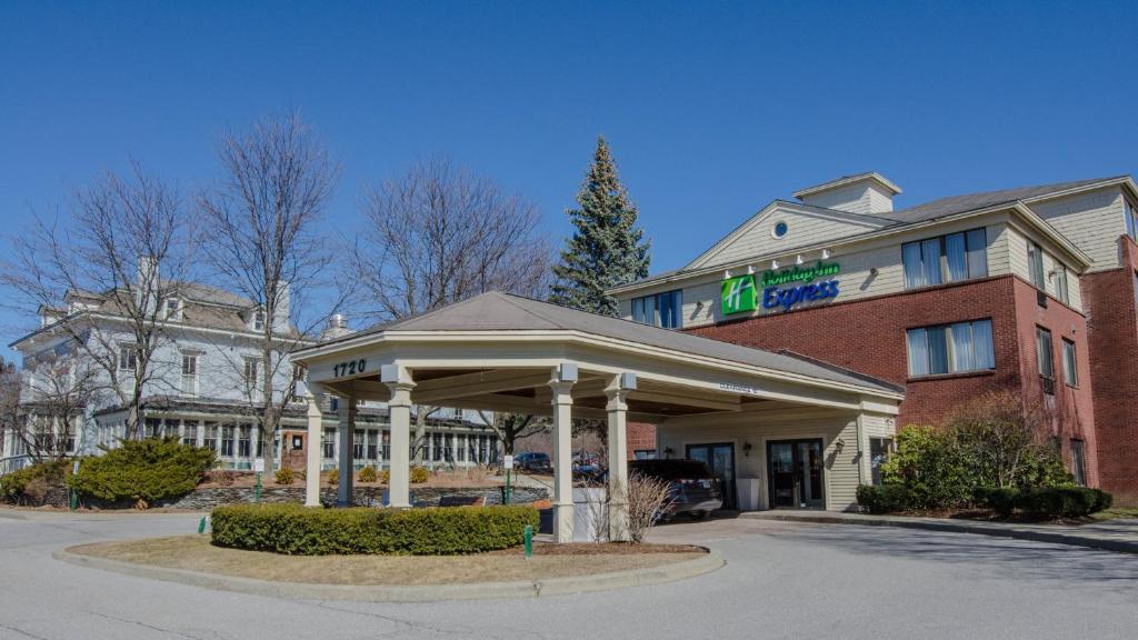 Holiday Inn Express South Burlington, an IHG Hotel image