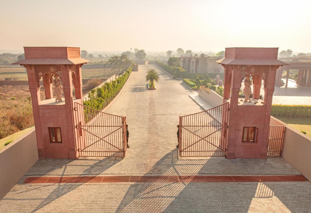 Orchha Palace and Convention Centre photo 2