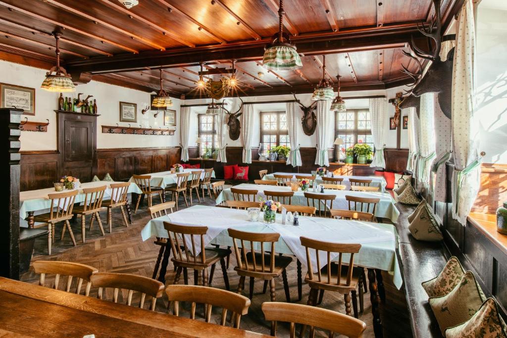 Hotel Gasthof Alte Post Holzkirchen photo 4