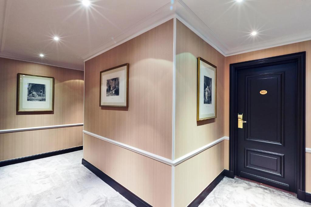 Двухместный (Классический двухместный номер с 1 кроватью), Golden Tulip Washington Opera