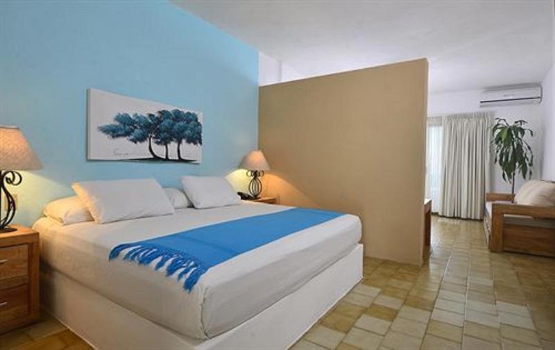 Emperador Vallarta Beachfront Hotel and Suites photo 1