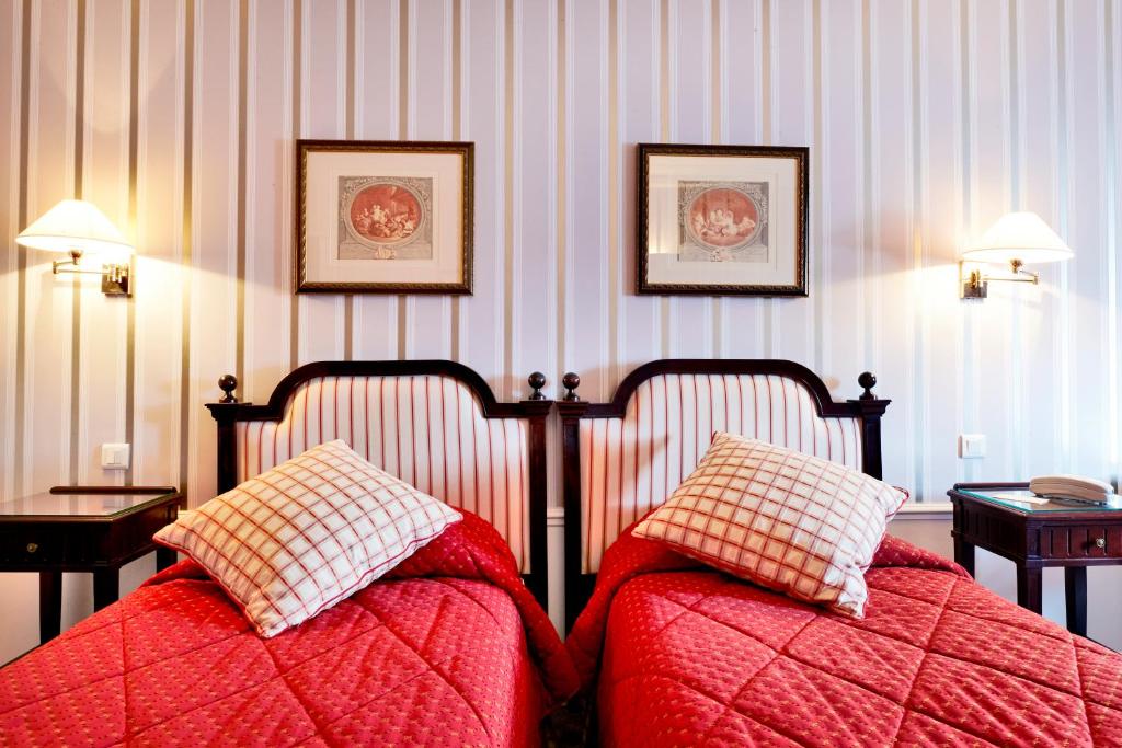 Golden Tulip Washington Opéra Room Type - Two Connecting Double Rooms (4 people)