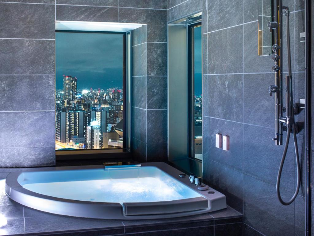 Hotel Royal Classic Osaka photo 4