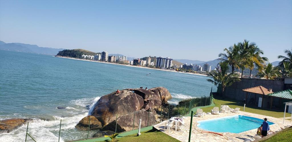 Flat pé na areia Iate Club Martim de Sá