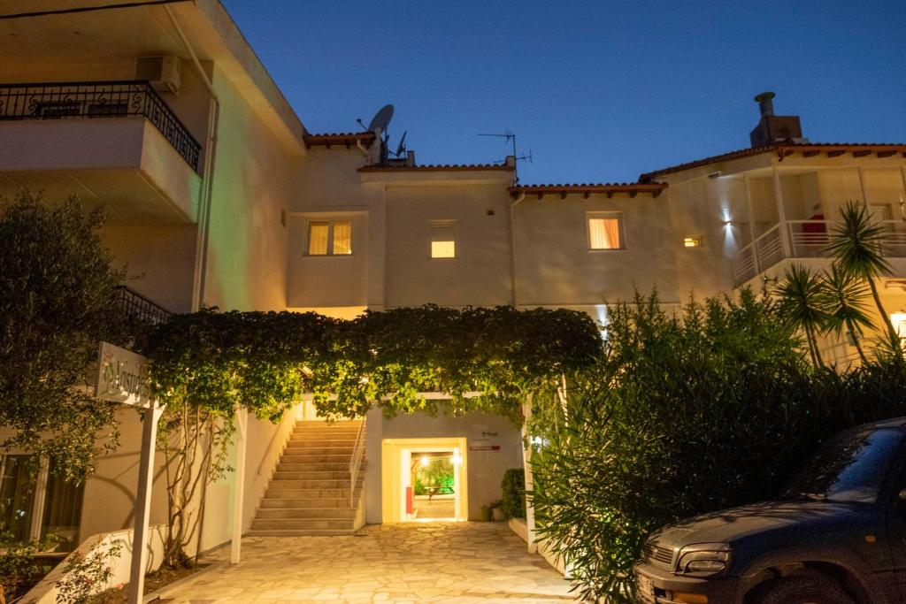 Aristides Hotel photo 2