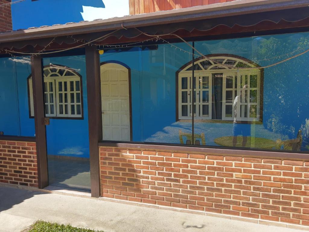 Blue House photo 4