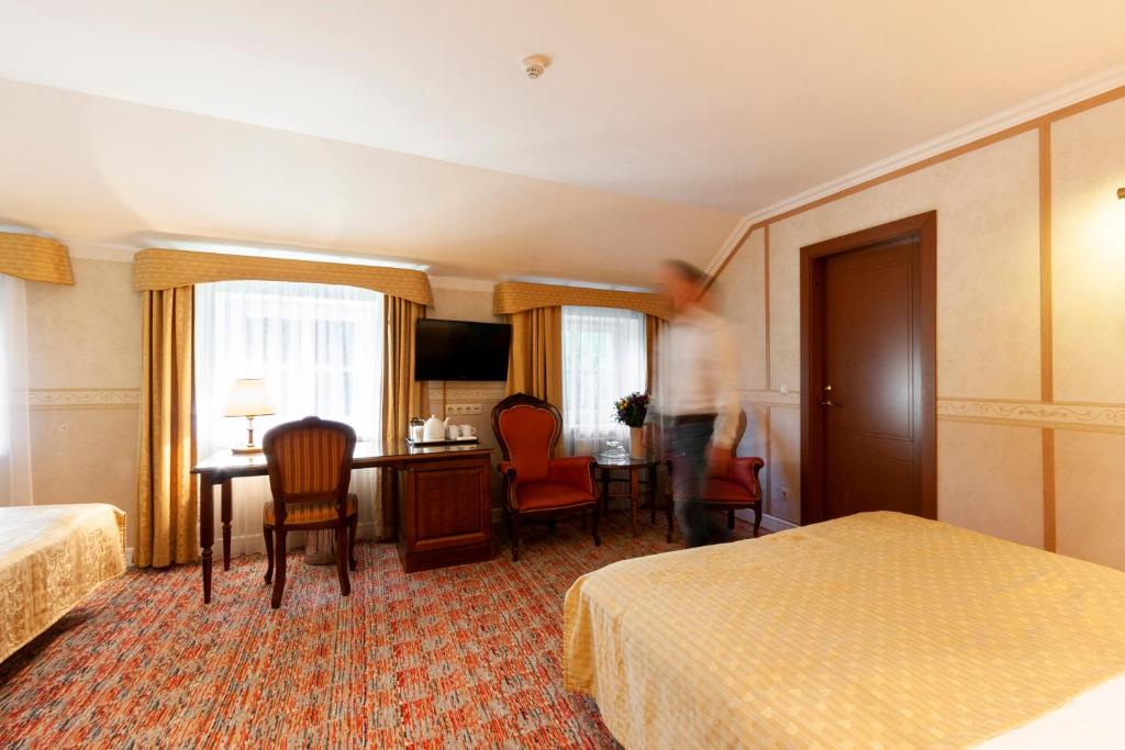 Четырехместный (Роскошный четырехместный номер), Story Inn Self Check-In Hotel