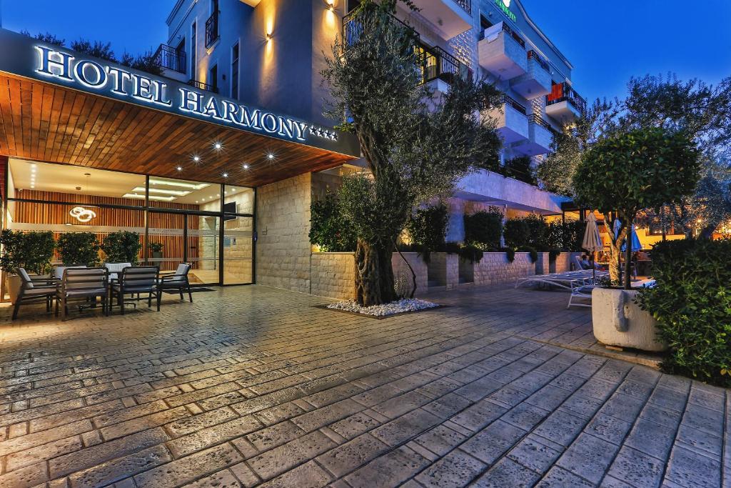 Hotel Harmony by Aycon photo 4