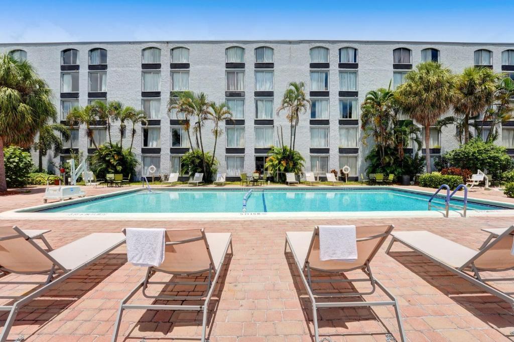 Plaza Hotel Fort Lauderdale image