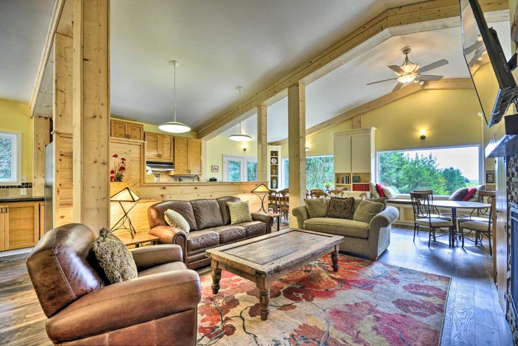 Oceanfront Retreat with Private Long Beach Access! photo 1