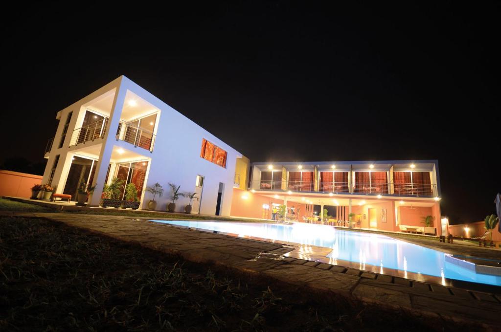 Leo's Beach Hotel - Adults Only photo 3