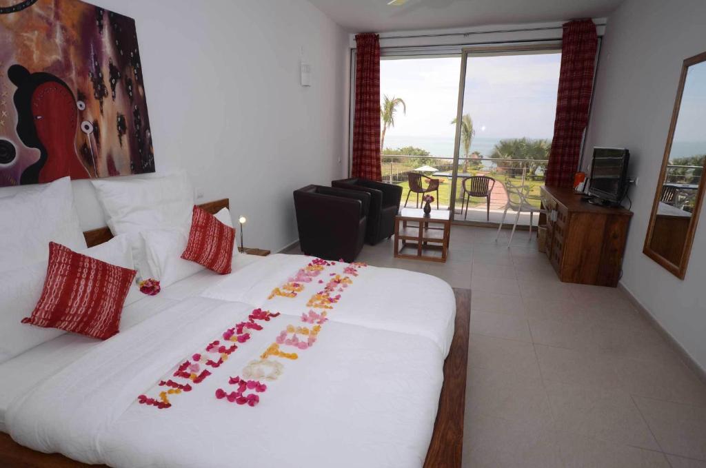Leo's Beach Hotel - Adults Only photo 2