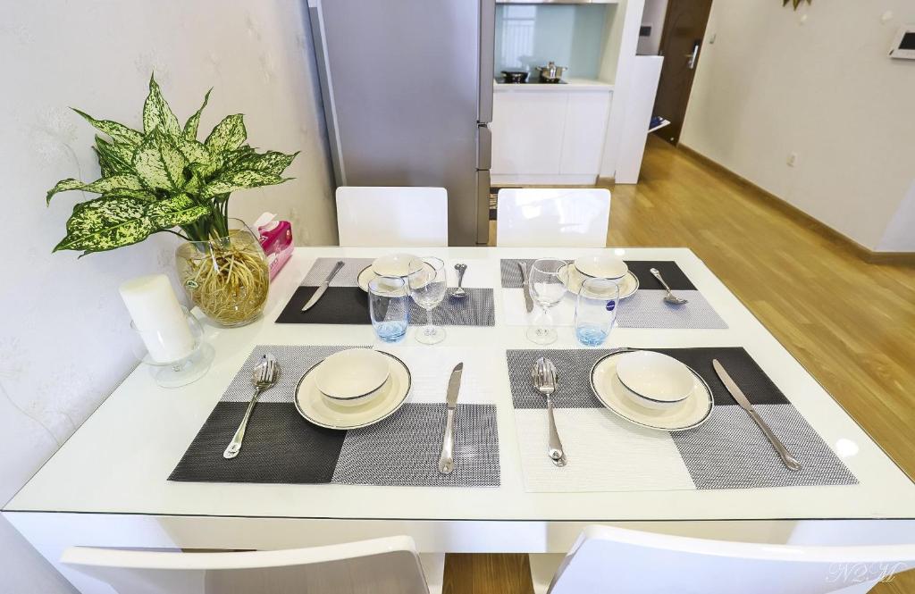 Апартаменты (Апартаменты с 2 спальнями), Happyhome Vinhomes Time City and Parkhill Premium