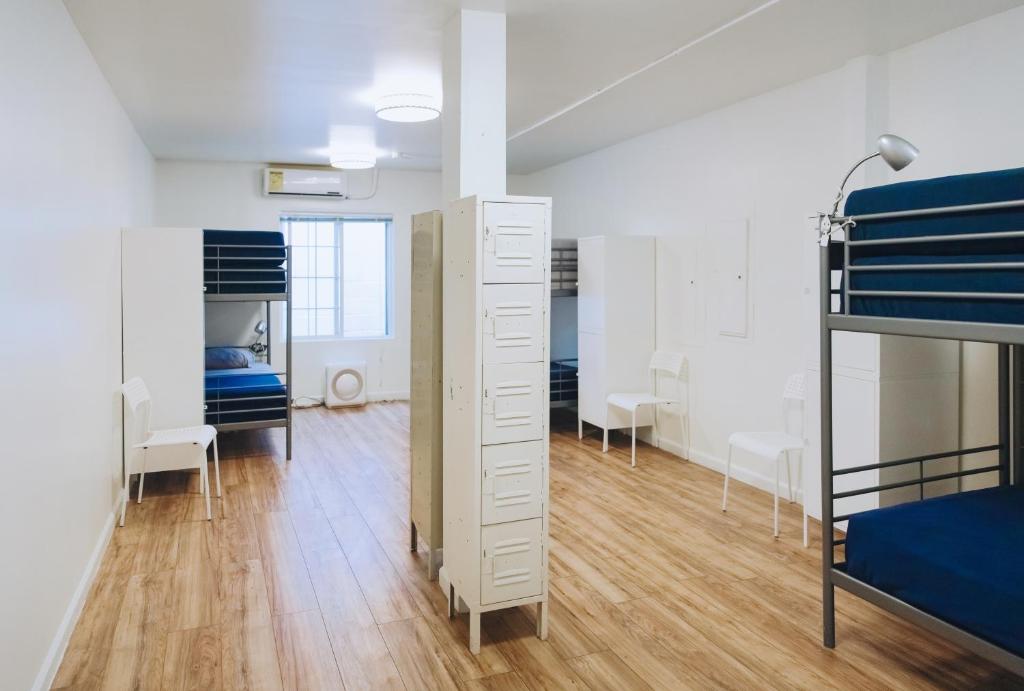 Номер (Кровать в общем 8-местном номере для мужчин и женщин), Melrose Hostel