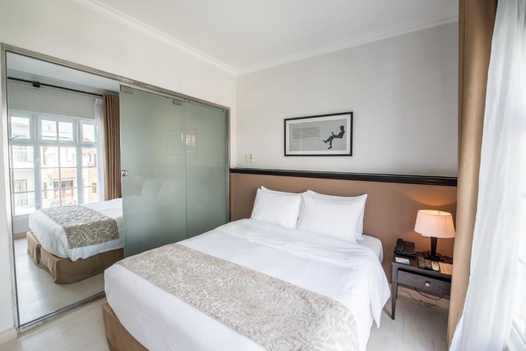 Двухместный (Deluxe King - Stay & Dine Package), The Alcove Library Hotel