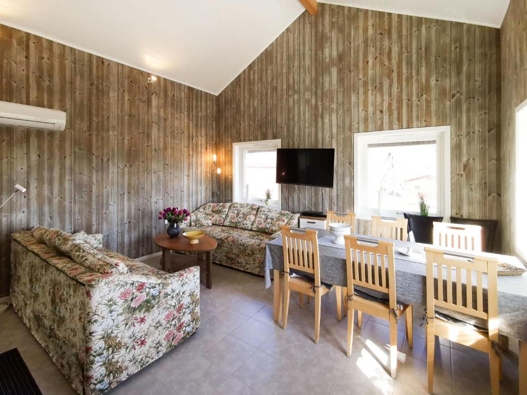 Chalet Norrkrog Utsikten - OST103 by Interhome photo 1