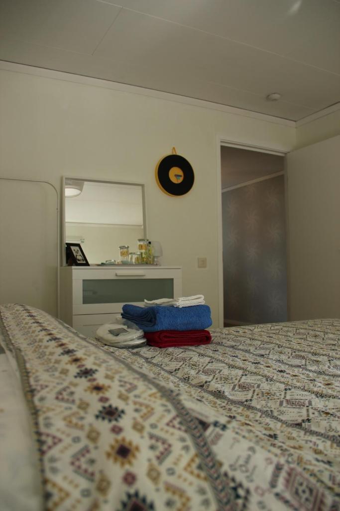 Private room for rent in a villa with garden view photo 1