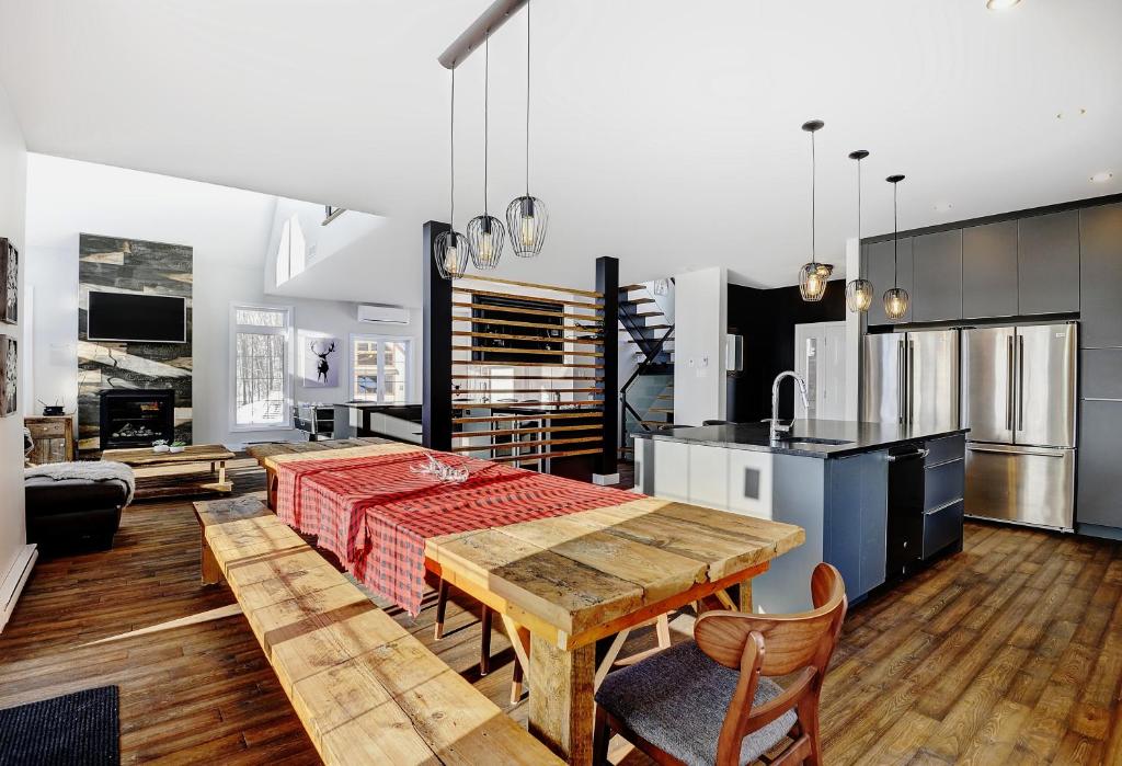 Chalet 29 Chemin Blanc by Les Chalets Alpins photo 1